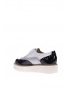 Trussardi Jeans  Allacciato con bucatura