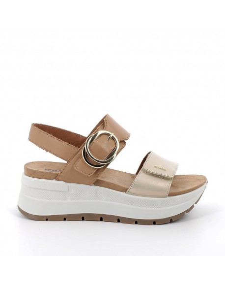 Igi&Co  Sandalo due fasce regolabili con platform
