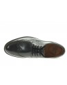 Clarks  Allacciato con bucatura