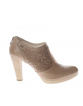 Nero Giardini  Tronchetto plateau forato t.100