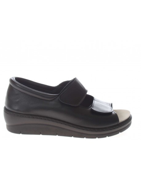 Westlake  Sandalo con strappo aperto in punta